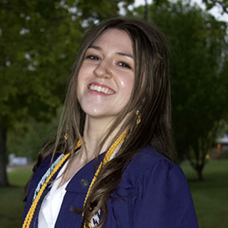 Headshot, Carly Prentiss