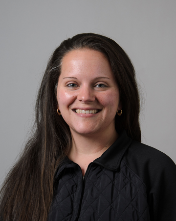 Headshot, Christin Donnelly