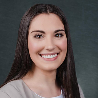 Headshot Annika Anderson