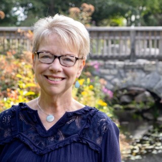 Headshot Dr. Katherine R. Allen